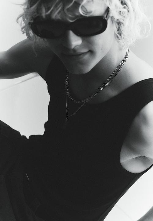 H&M - Slim fit ribbed vest top - black