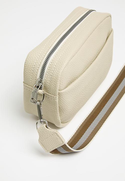 Superbalist - Jazmin camera bag - cream
