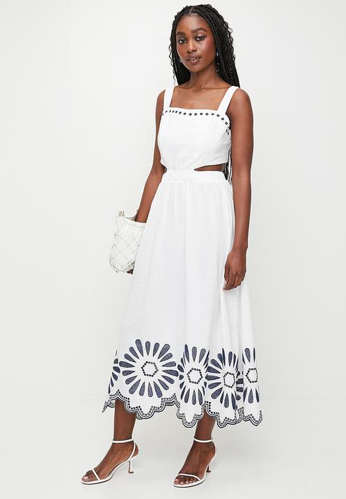 MILLA - Tie detail fit & flare with embroidery - black & white