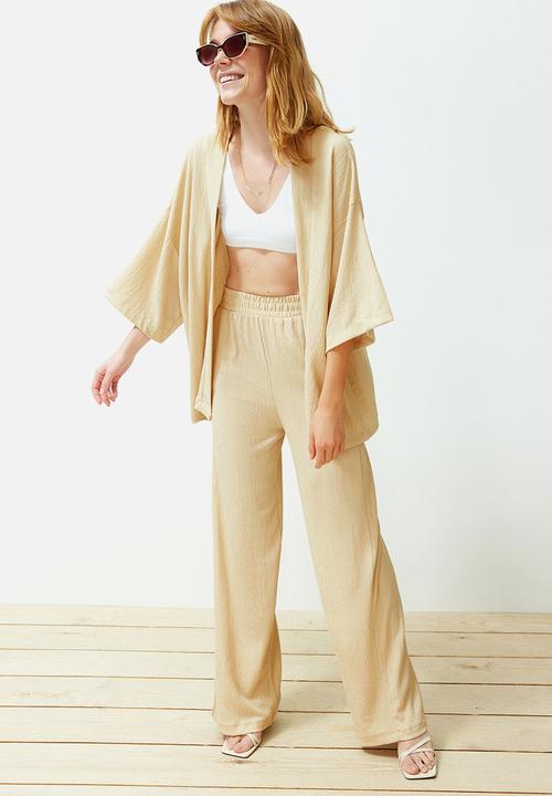 Trendyol - Relaxed Fit Cut Knitted Kimona Trousers & Top Set - Stone