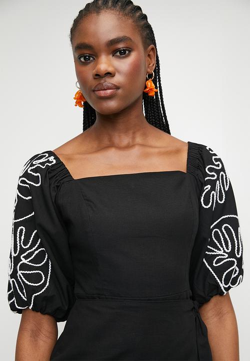 Superbalist - Embroidery puff sleeve wrap mini dress - Black
