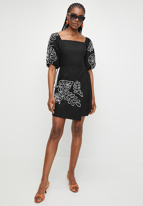 Superbalist - Embroidery puff sleeve wrap mini dress - Black