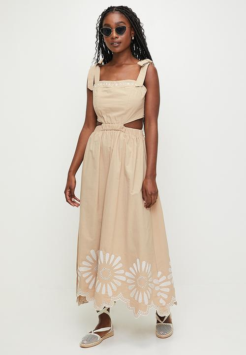 MILLA - Tie detail fit & flare with embroidery - natural