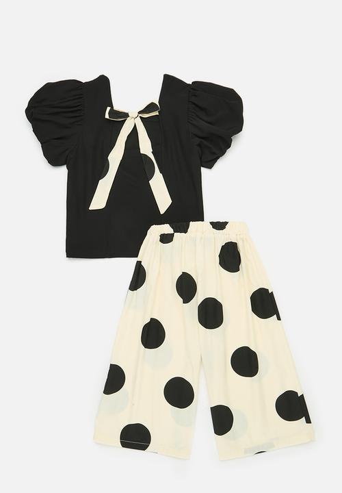 Pop Candy - Puff sleeve top & bottom set- black & beige 