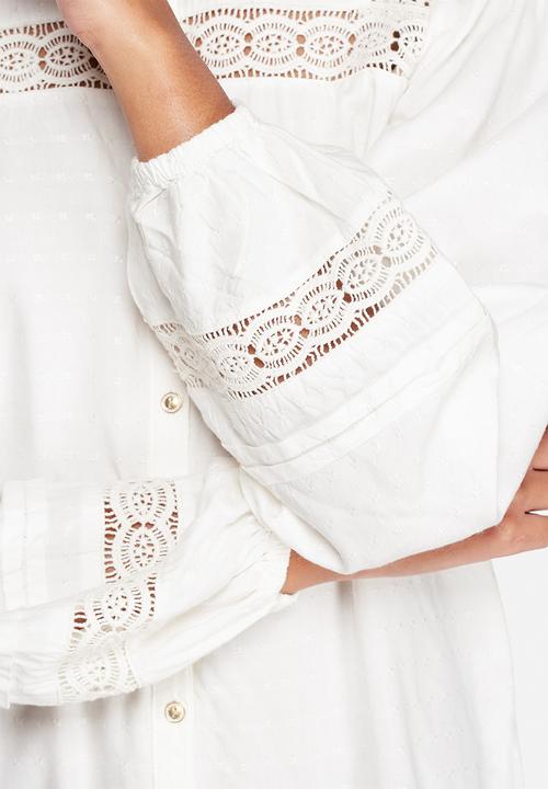 ONLY - Clotilda Bell Sleeve Blouse