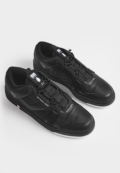 S.P.C.C - Recon Oblique Lo Sneakers  - Black