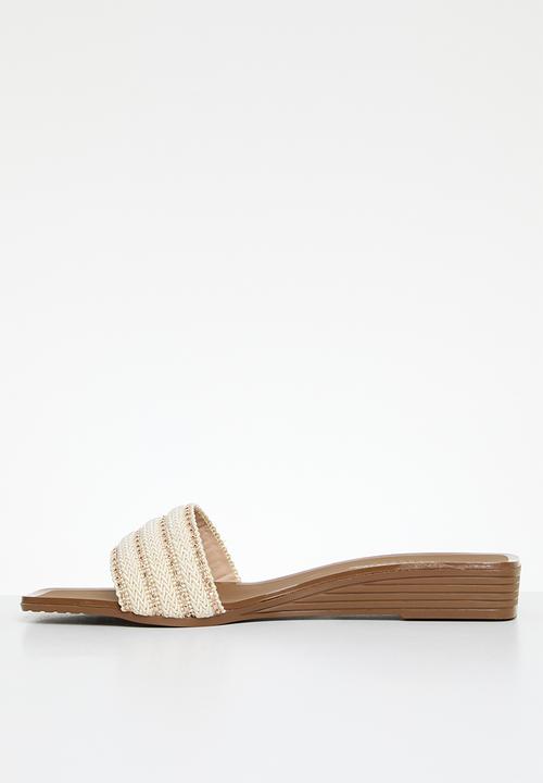 Oxford Street - Elevated Slide - Beige
