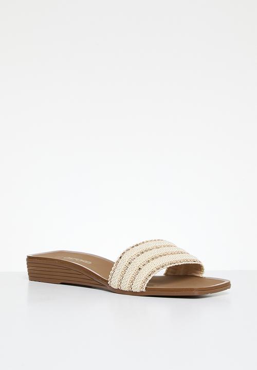 Oxford Street - Elevated Slide - Beige
