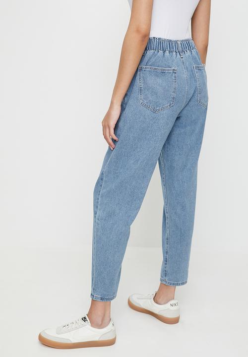 Me&B - The Mom Jean - Medium wash