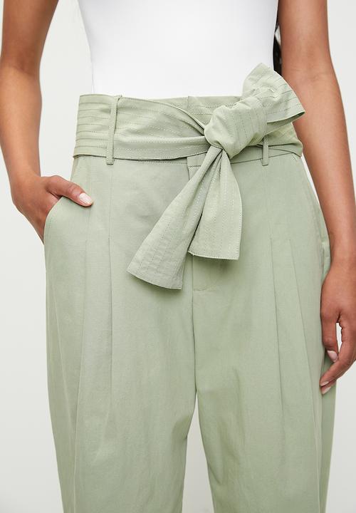 Superbalist - Barrel leg trouser with self fabric tie belt - olive