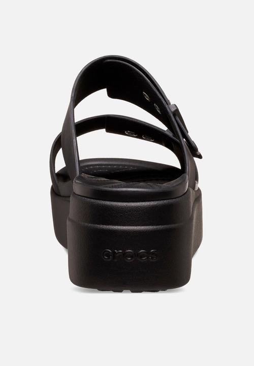 Crocs - Brooklyn buckle low wedge - black