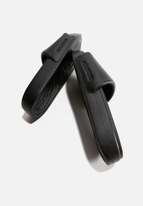 H&M - Pool slides - black