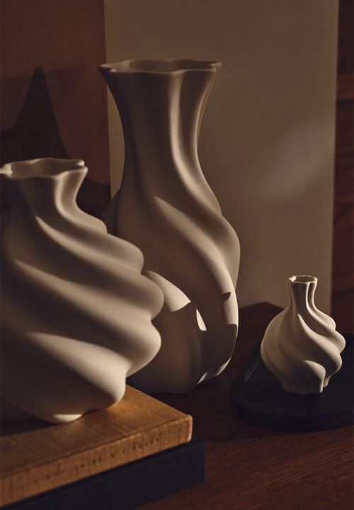 H&M - Small stoneware vase - white