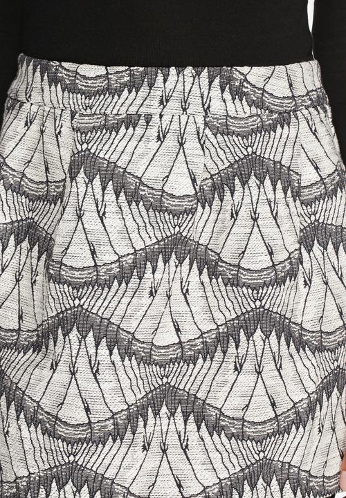 Vero Moda - Jada Jacquard Skirt