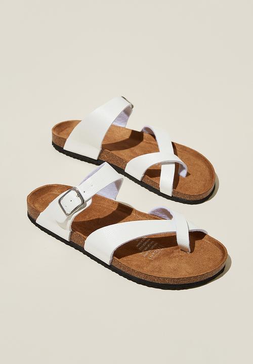 Cotton On - Rex Toe Loop Slide - White Tumbled Vegan Leather