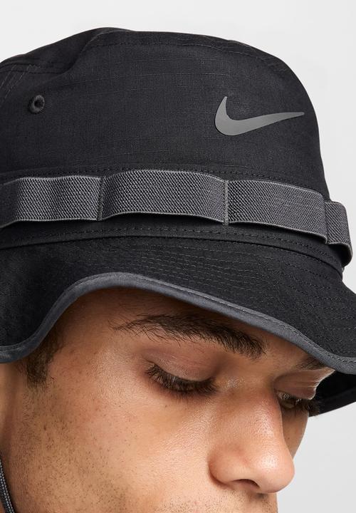 Nike - Nike Apex