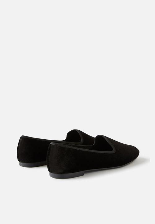 Cotton On - Sophie Slipper Cut Loafer - Black Velvet