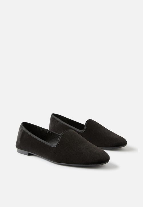 Cotton On - Sophie Slipper Cut Loafer - Black Velvet