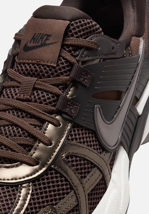 Nike - Nike V2K Run