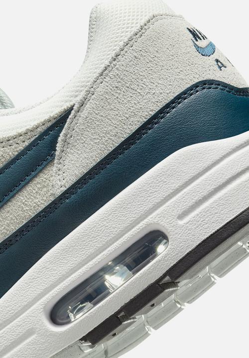 Nike - Air Max 1 Essential