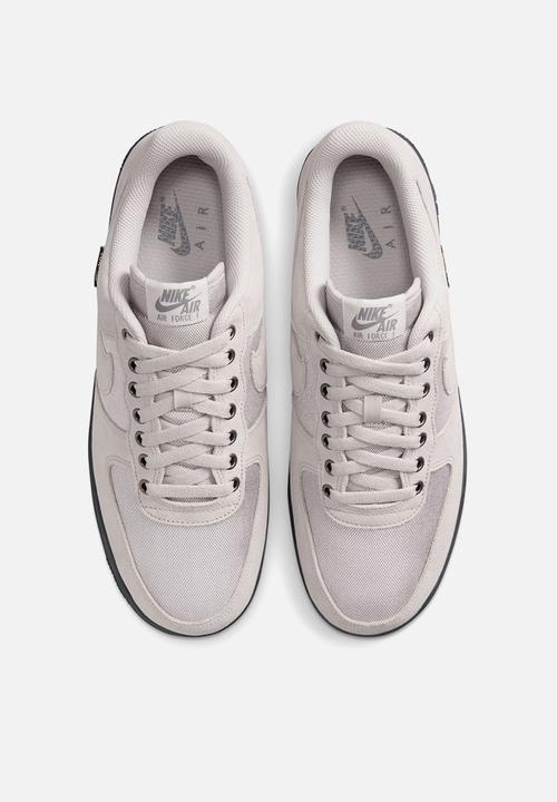 Nike - AIR FORCE 1 '07