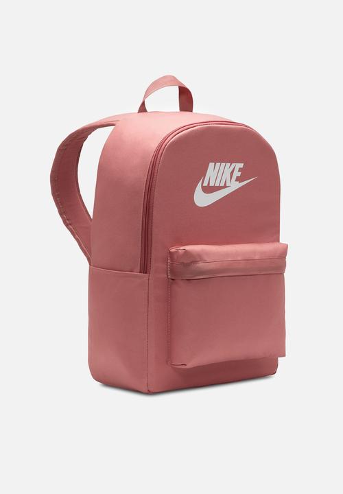 Nike - Nike Heritage