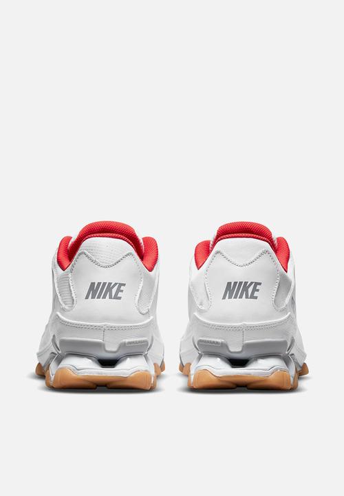 Nike - Nike Reax 8 TR