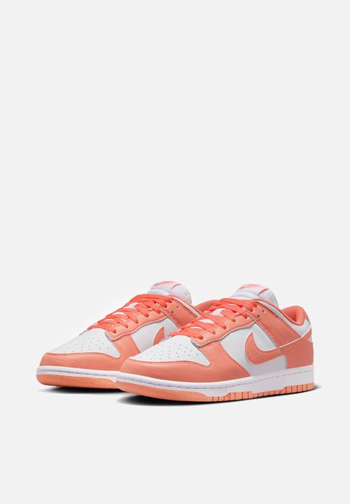 Nike - Dunk Low