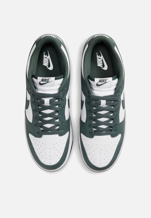 Nike - Dunk Low Retro