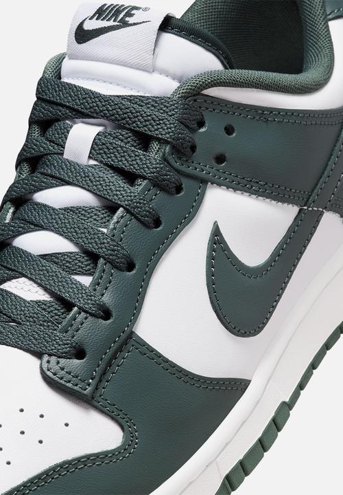 green nike dunks