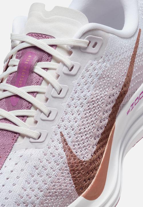 Nike - W pegasus plus 