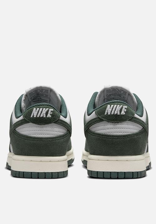 Nike - Dunk Low