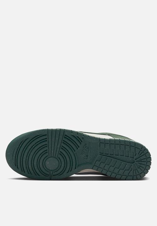 Nike - Dunk Low