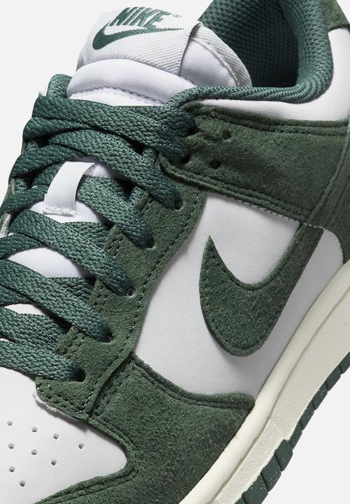 Nike - Dunk Low