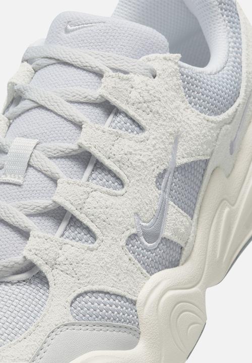 Nike - Nike Tech Hera