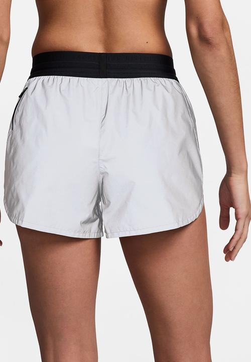 Nike - Nike Run shorts - Black/Reflective Silv/Refblk