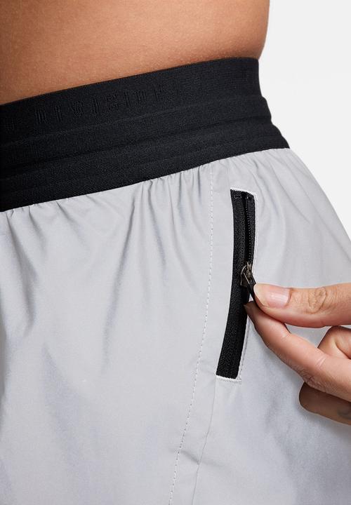 Nike - Nike Run shorts - Black/Reflective Silv/Refblk
