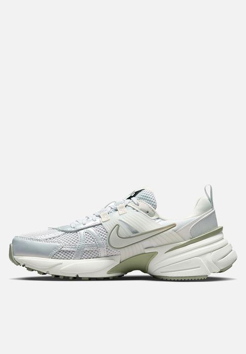 Nike - Nike V2K Run