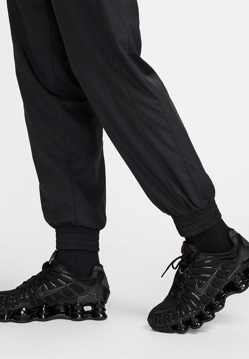 Nike - Nike UV essential woven jogger - Black/White