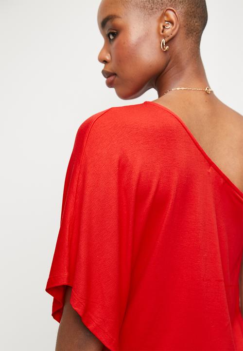 edit - V/L Asymmetrical Drape Top - Red