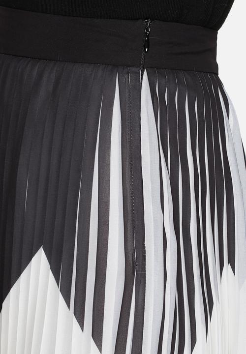Y.A.S - Zaggy pleated skirt