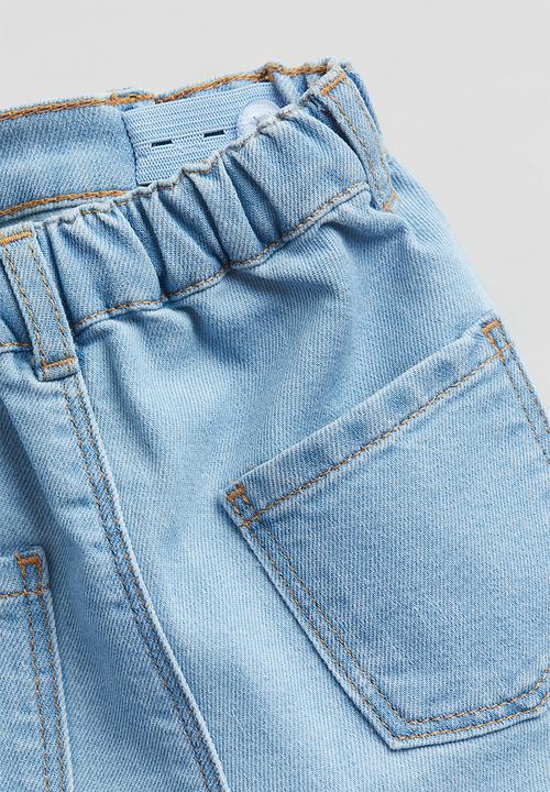 H&M - Denim shorts - light denim blue 