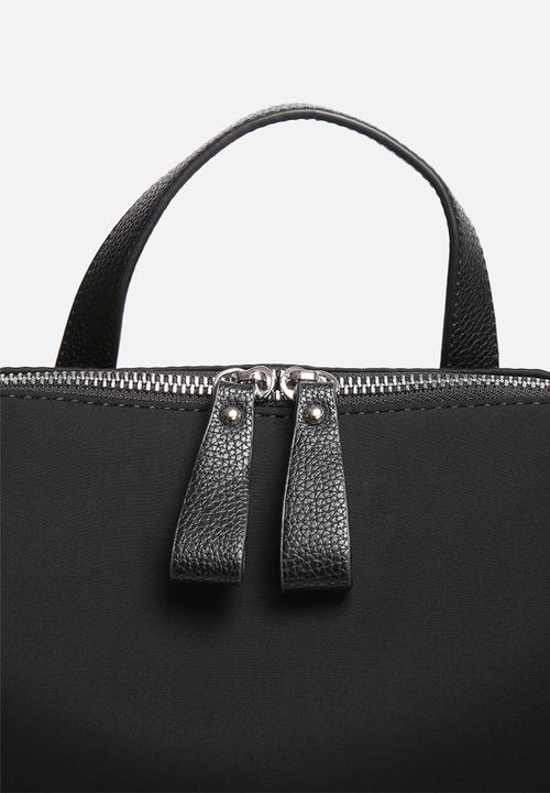 Nila Anthony - Daisy Backpack