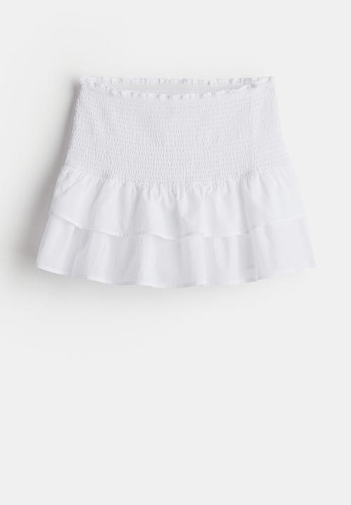 H&M - Smocked-waist tiered skirt - white