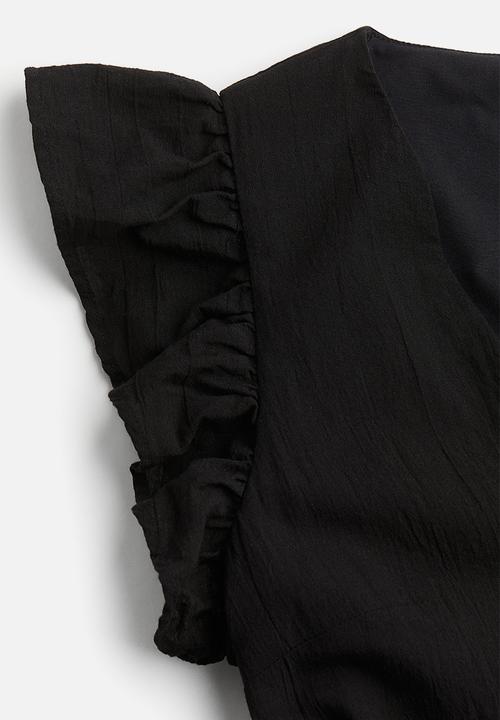 H&M - Flutter-sleeved throw-on dress - black