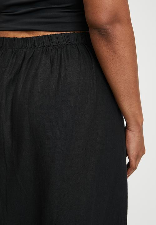 Cotton On - Plus Haven Maxi A-Line Skirt - Black