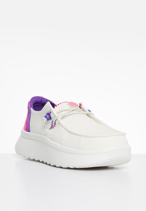 Hey Dude - Wendy Peak Chambray Woven Slip-On - White/Pink
