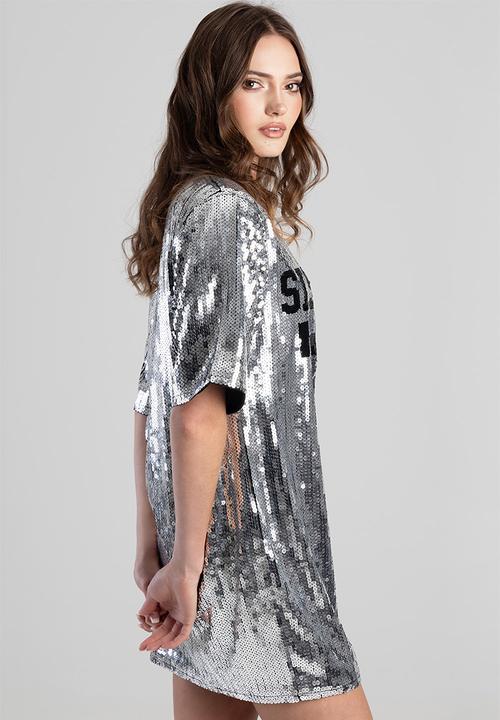 SISSY BOY - Slainte V.2: Boxy, Loose Sequin Logo T-Shirt Dress - Silver
