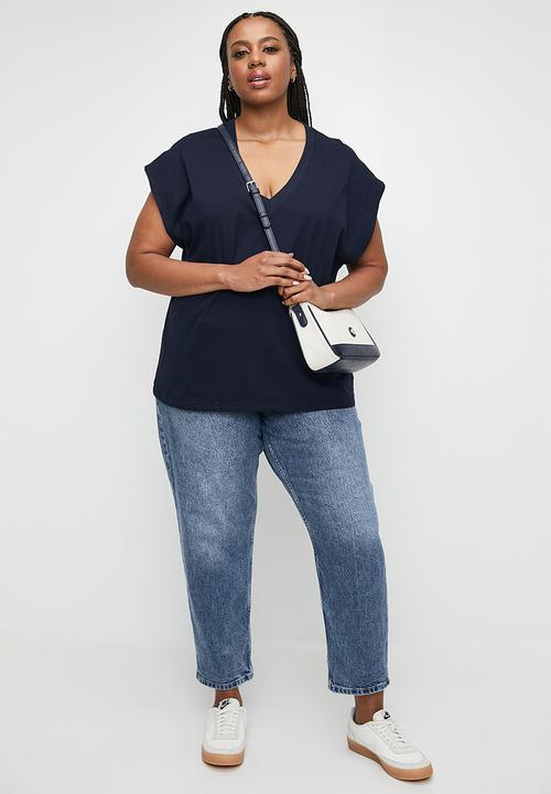 edit -  V-Neck Tee Plus - Navy