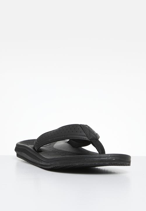 Hush Puppies - Strut - black